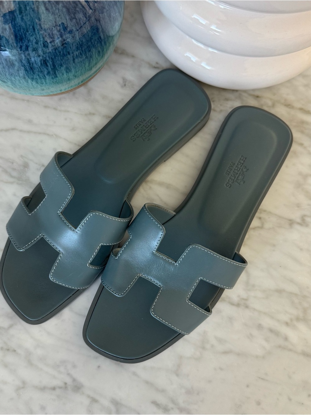 Hermes Women’s Oran Slide Sandals in Bleu Pinede - Picture 4 of 6
